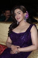 Honey Rose Glamorous Photos
